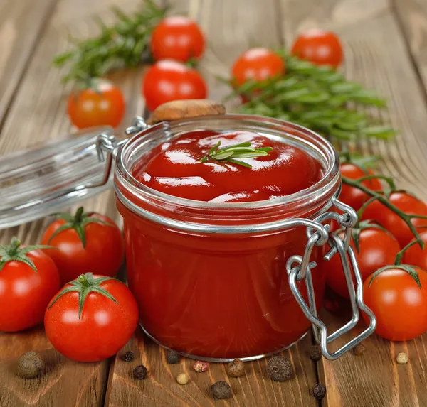 Sos pomidorowy — Zdjęcie stockowe