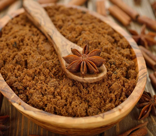 Brown sugar and anise — Stock Photo, Image