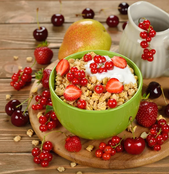 Müsli mit Beeren — Stockfoto