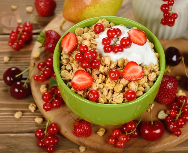 Müsli mit Beeren — Stockfoto