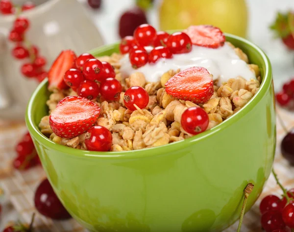 Muesli with berries — Stock Photo, Image