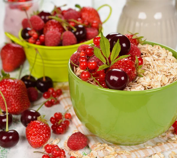 Muesli com bagas — Fotografia de Stock