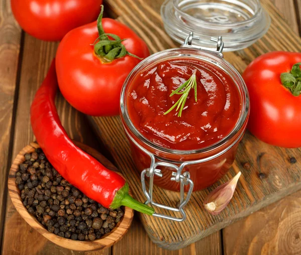 Tomatensoße — Stockfoto