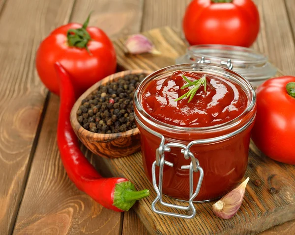Salsa de tomate —  Fotos de Stock