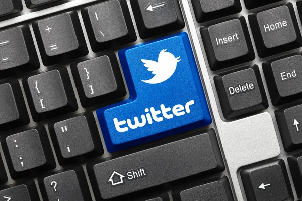 Clavier conceptuel - Twitter (touche bleue avec logo ) — Photo