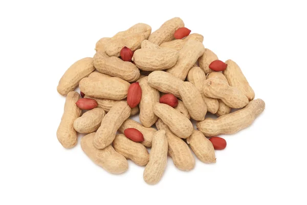 Stack of groundnuts (isolated) — Stock Photo, Image