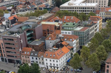 Antwerp, Belçika - 18 Eylül 2016: Antwerp, Belçika, Avrupa 'daki Apartman İstasyonu