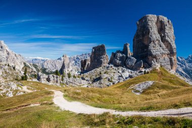 Kuzey İtalya Dolomites Cinque Torri çevresinde hiking