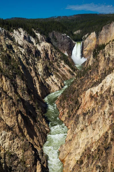 Yellowstone Falls en el Parque Nacional de Yellowstone, Wyoming — Foto de Stock