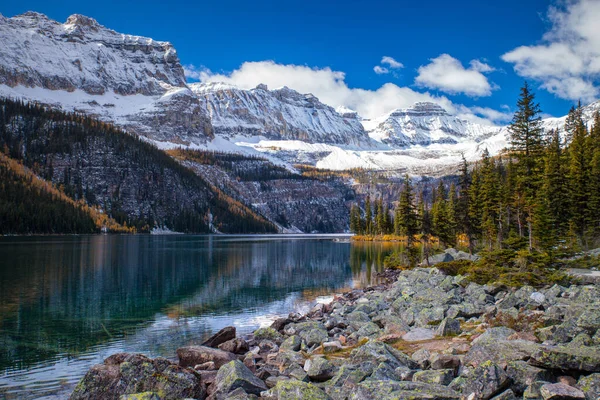 Autumn at Boom Lake in Banff National Park, Alberta — Fotografia de Stock