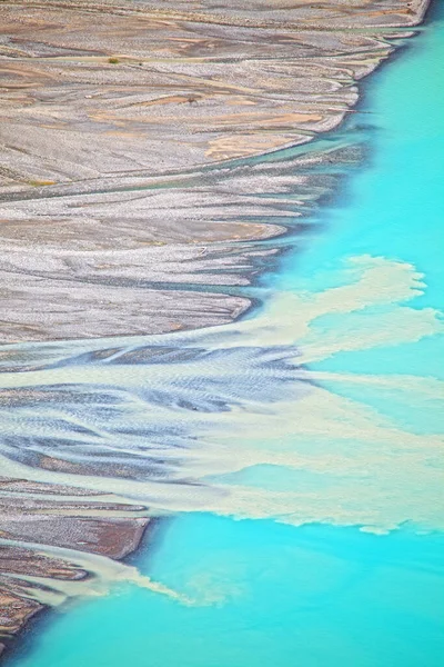 페이토 호수, 빙하 가 호수로 흘러, 앨버타주 밴프 국립 공원 — 스톡 사진