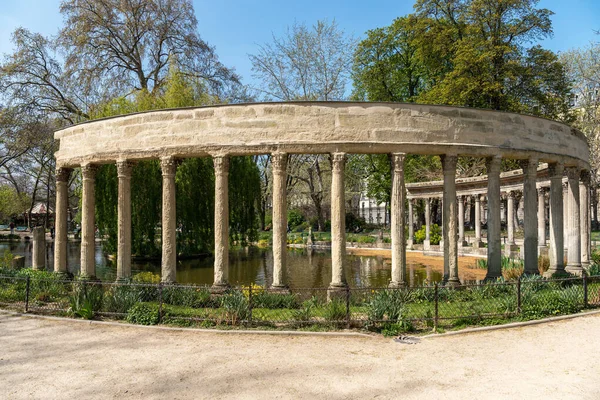 Célèbre Colonnade Romaine Classique Dans Parc Monceau Paris France — Photo