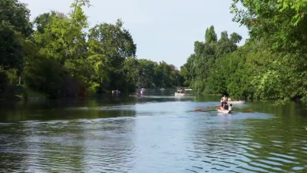 Paris France August 2022 Parisians Boating Lower Lake Bois Boulogne — Stok video