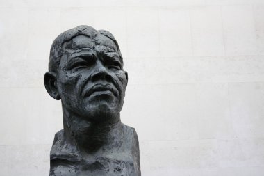 Nelson mandela heykeli