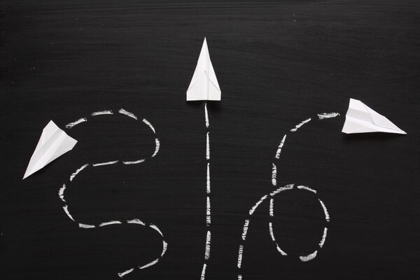 Паперные самолеты летают
