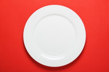 Beyaz yemek tabağı