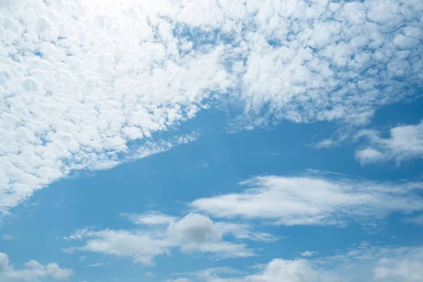 Beautiful Blue Sky White Clouds Abstract Background Cloudscape Background Blue — Stock Photo, Image