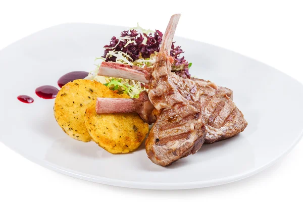 Rack of lamb dinner, with crushed roasted potatoes — Stock Photo, Image