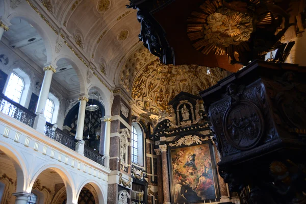 Carolus Borromeus церква — стокове фото