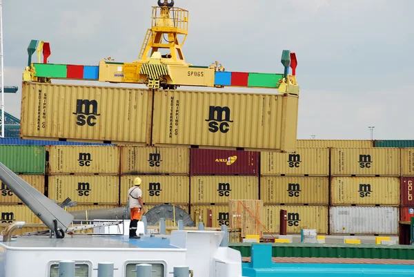 Container im Hafen von Antwerpen — Stockfoto