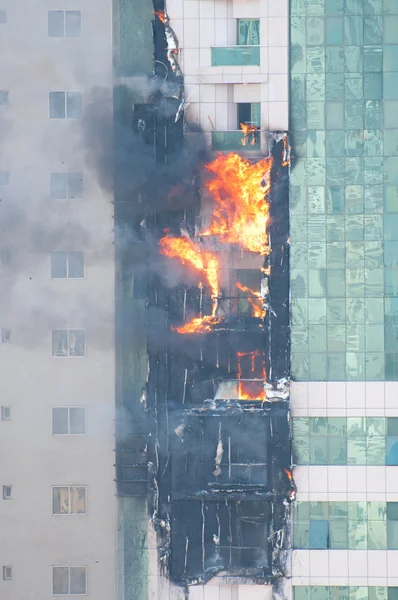 Skyscraper in fire — Stock Photo, Image