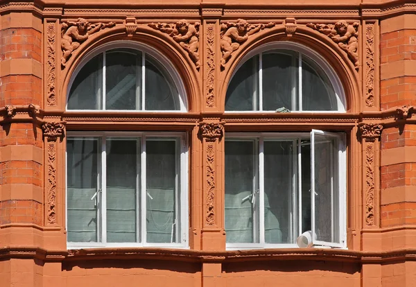 Turuncu pencere — Stok fotoğraf
