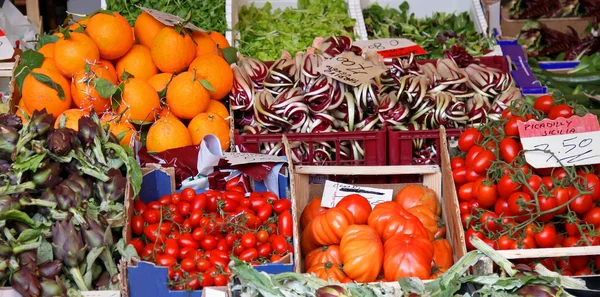 Alimentos de mercado — Fotografia de Stock