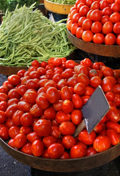 Organic tomato — Stock Photo, Image