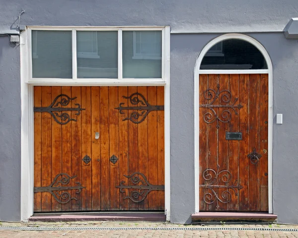 Pintu masuk coklat — Stok Foto