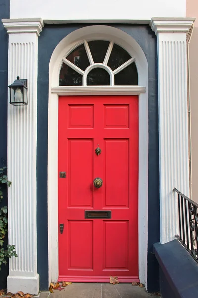 Pink residential door — Stock Photo, Image