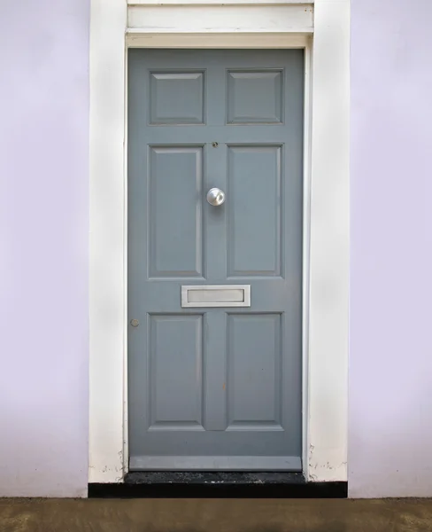 Вхідні двері — стокове фото