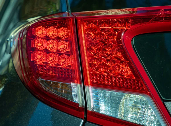 Plastik ışıkların arka fren araba sinyallerinin ayrıntıları