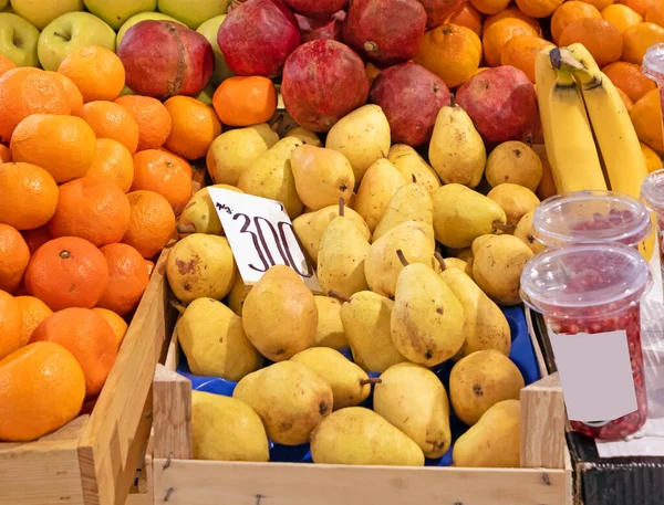 Montones Fruta Cruda Orgánica Fresca Cajas Vendidas Mercado —  Fotos de Stock