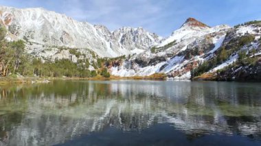 güzel dağ gölü, Doğu sierras, Kaliforniya