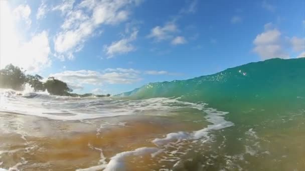 Vague bleue géante de l'océan — Video