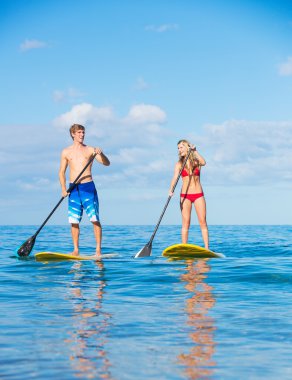 Hawaii kürek çift ayağa