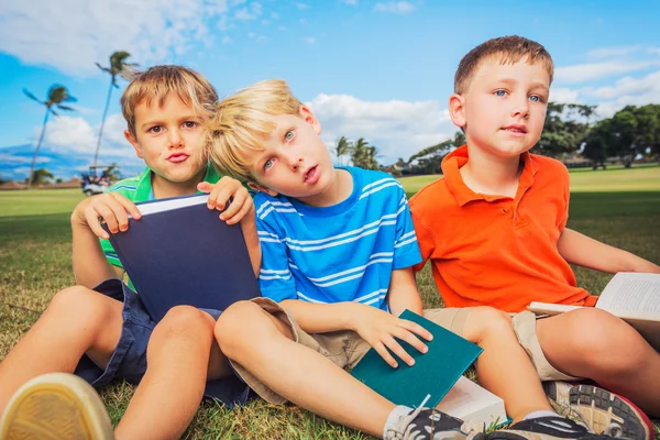 Kids Reading Books — Stock Photo, Image