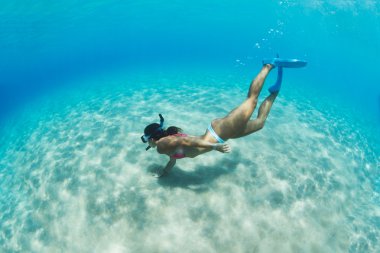 tropikal deniz şnorkel kadın