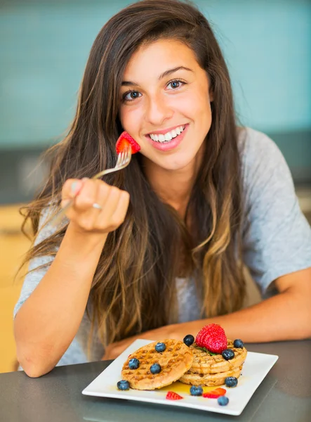 Woman Eating Breakfast — Stock Photo, Image