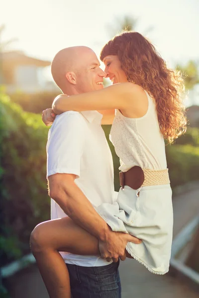 Couple heureux amoureux — Photo