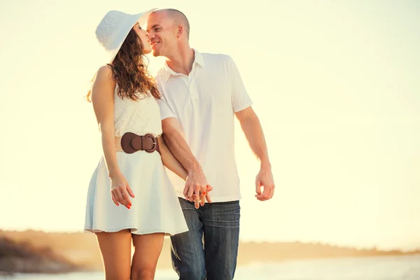 Gelukkig paar in liefde — Stockfoto