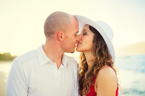 Gelukkig paar in liefde — Stockfoto