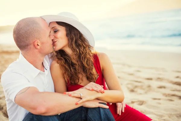 Gelukkig paar in liefde — Stockfoto