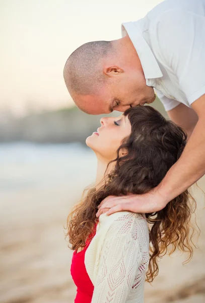 Gelukkig paar in liefde — Stockfoto