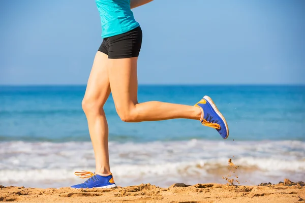 Mujer corriendo —  Fotos de Stock