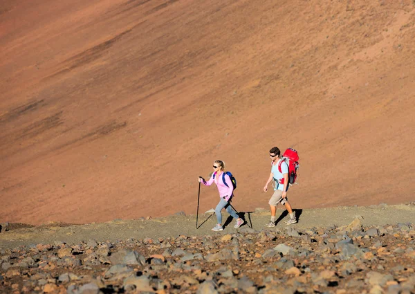 Hiking people — Stock Photo, Image