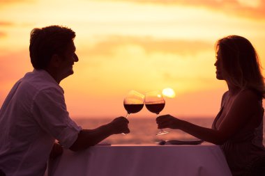 Çift zevk romantik sunnset akşam yemeği