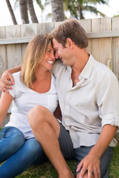 Happy young couple — Stock Photo, Image