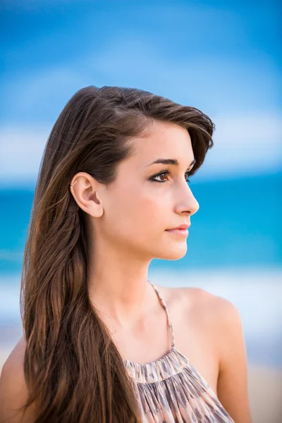 Beautiful Young Woman — Stock Photo, Image