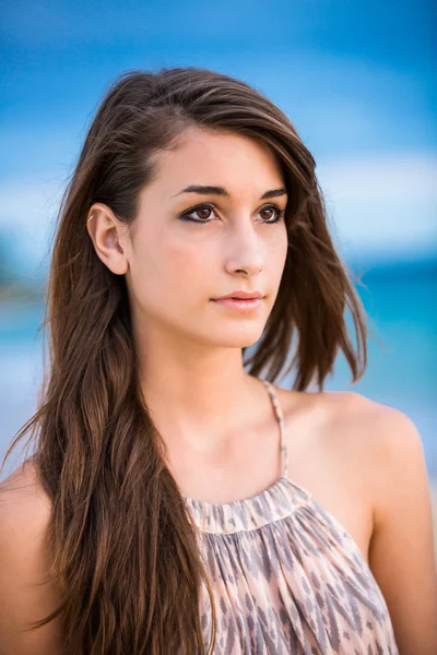 Beautiful Young Woman — Stock Photo, Image